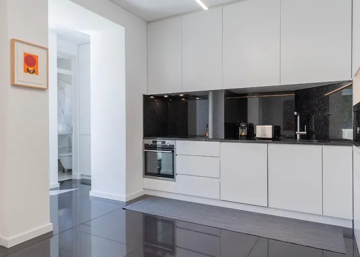 Hidden Oasis With Pool By Lovelystay * Lisboa