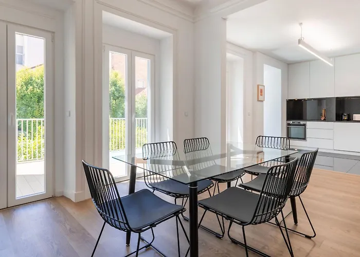 Hidden Oasis With Pool By Lovelystay 公寓