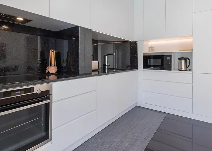 Hidden Oasis With Pool By Lovelystay Lisboa