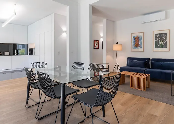 公寓 Hidden Oasis With Pool By Lovelystay