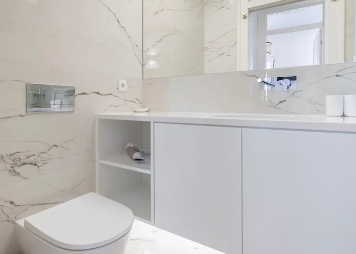 Hidden Oasis With Pool By Lovelystay Appartement Lisboa