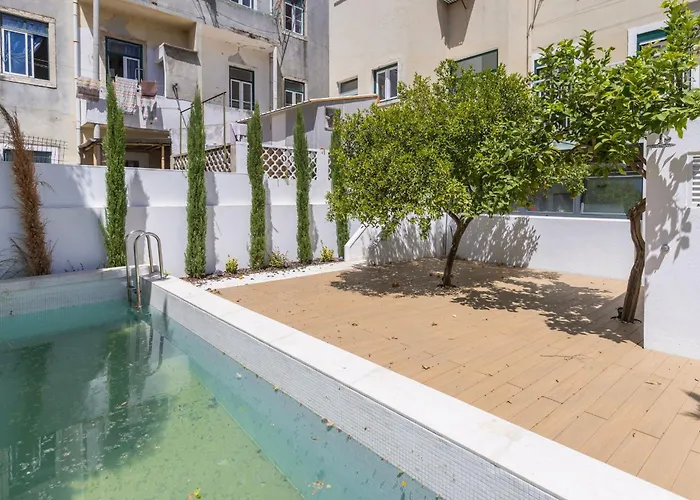 Hidden Oasis With Pool By Lovelystay Appartement