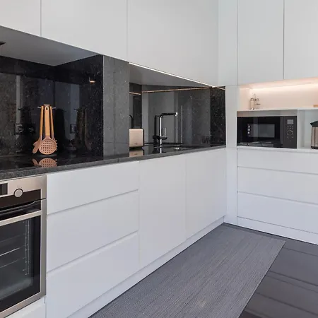 Hidden Oasis With Pool By Lovelystay Lissabon