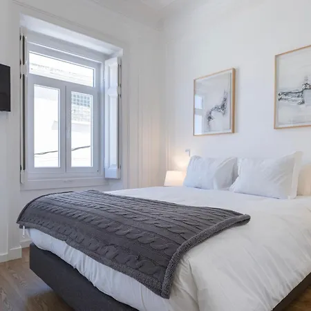 Hidden Oasis With Pool By Lovelystay Appartement Lissabon